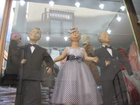 What's with the freaky faces?